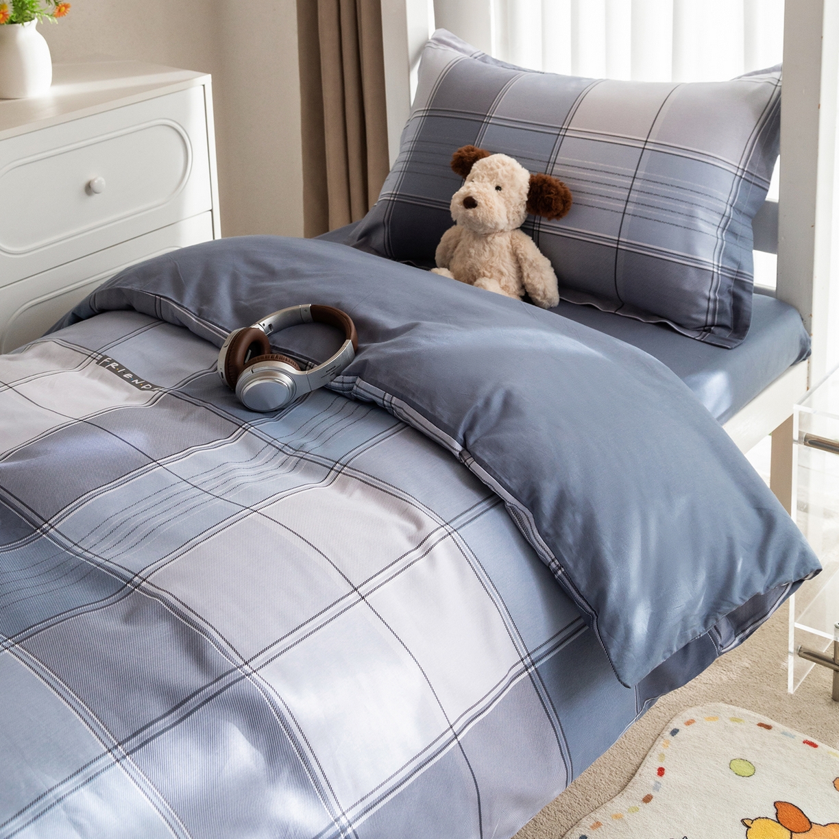 91家纺网 家纺一手货源 找家纺 梦纤绒 2026春夏新款全棉纯棉印花学生宿舍三件套 格序