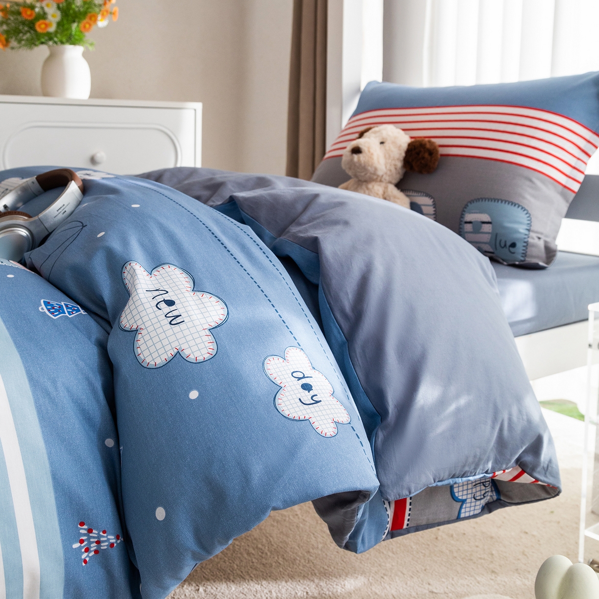 91家纺网 家纺一手货源 找家纺 梦纤绒 2026春夏新款全棉纯棉印花学生宿舍三件套 棉织格语