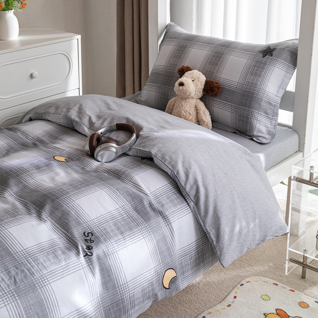 91家纺网 家纺一手货源 找家纺 梦纤绒 2026春夏新款全棉纯棉印花学生宿舍三件套 星空格