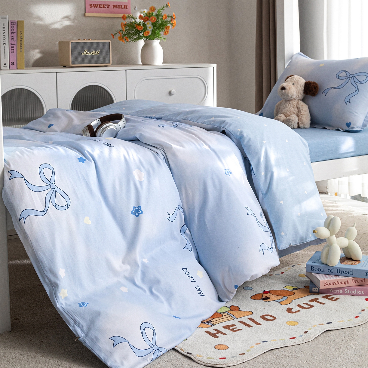 91家纺网 家纺一手货源 找家纺 梦纤绒 2026春夏新款全棉纯棉印花学生宿舍三件套 云朵蓝结