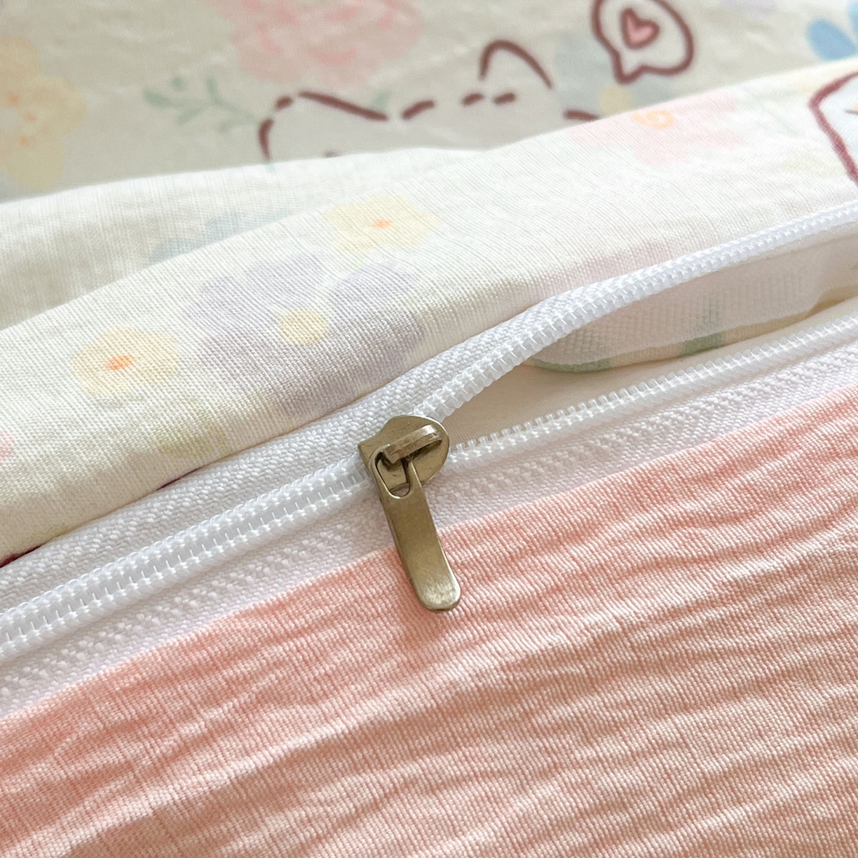 91家纺网 家纺一手货源 找家纺 川悦生活 2026新款云感双层纱木棉四件套 嘟嘟花园