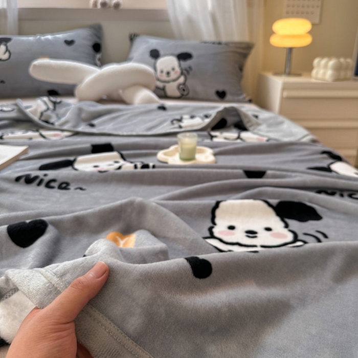 91家纺网 家纺一手货源 找家纺 宅部落 2026新款亲肤舒适牛奶绒印花毛毯毯子300克云貂绒盖毯毯子 快乐小汪汪