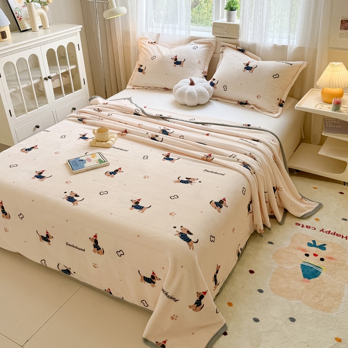 91家纺网 家纺一手货源 找家纺 宅部落 2026新款亲肤舒适牛奶绒印花毛毯毯子300克云貂绒盖毯毯子 腊肠狗