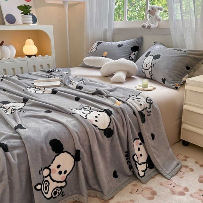 91家纺网 家纺一手货源 找家纺 宅部落 2026新款亲肤舒适牛奶绒印花毛毯毯子300克云貂绒盖毯毯子 快乐小汪汪