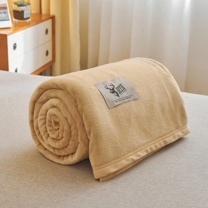 91家纺网 家纺一手货源 找家纺 宅部落 2026新款云貂绒纯色毯子300克毛毯法莱绒盖毯牛奶绒毛毯 驼色