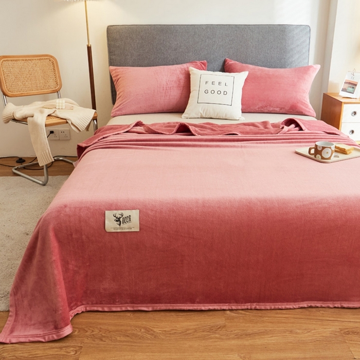 91家纺网 家纺一手货源 找家纺 宅部落 2026新款云貂绒纯色毯子300克毛毯法莱绒盖毯牛奶绒毛毯 豆沙