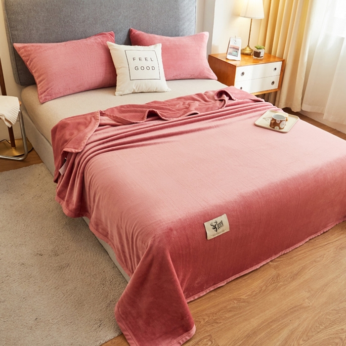 91家纺网 家纺一手货源 找家纺 宅部落 2026新款云貂绒纯色毯子300克毛毯法莱绒盖毯牛奶绒毛毯 豆沙