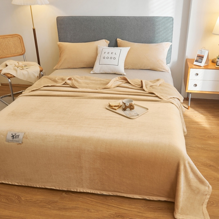 91家纺网 家纺一手货源 找家纺 宅部落 2026新款云貂绒纯色毯子300克毛毯法莱绒盖毯牛奶绒毛毯 驼色