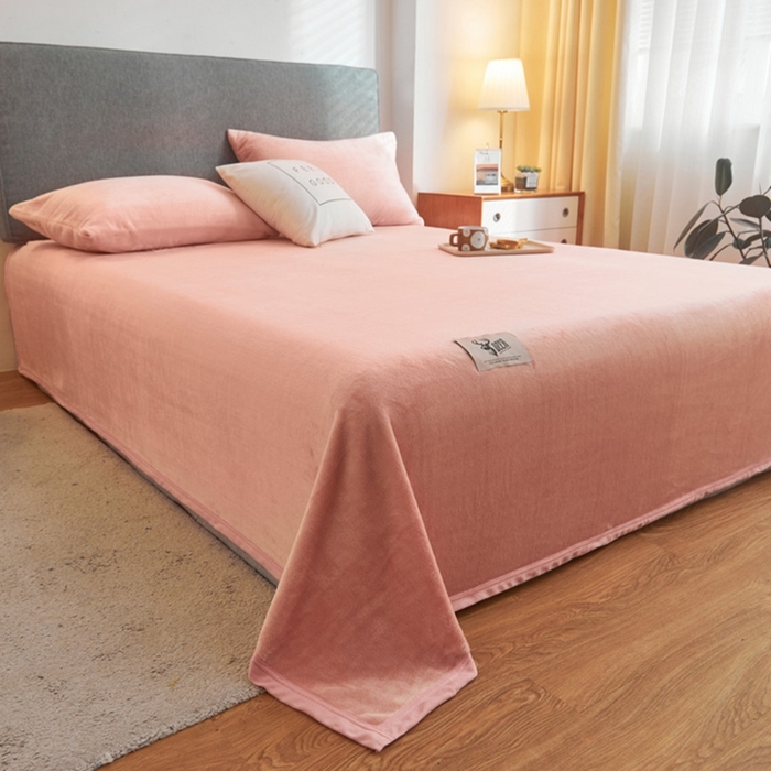 91家纺网 家纺一手货源 找家纺 宅部落 2026新款云貂绒纯色毯子300克毛毯法莱绒盖毯牛奶绒毛毯 深粉