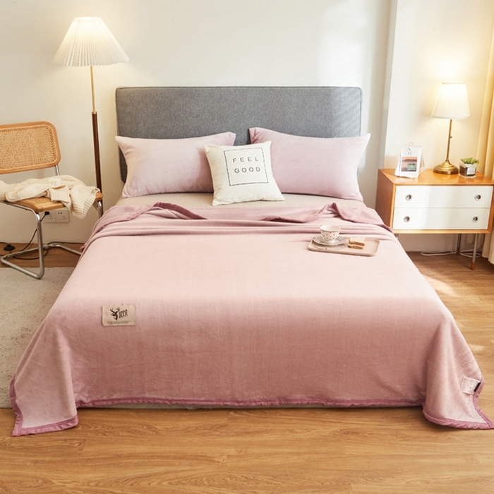 91家纺网 家纺一手货源 找家纺 宅部落 2026新款云貂绒纯色毯子300克毛毯法莱绒盖毯牛奶绒毛毯 浅粉