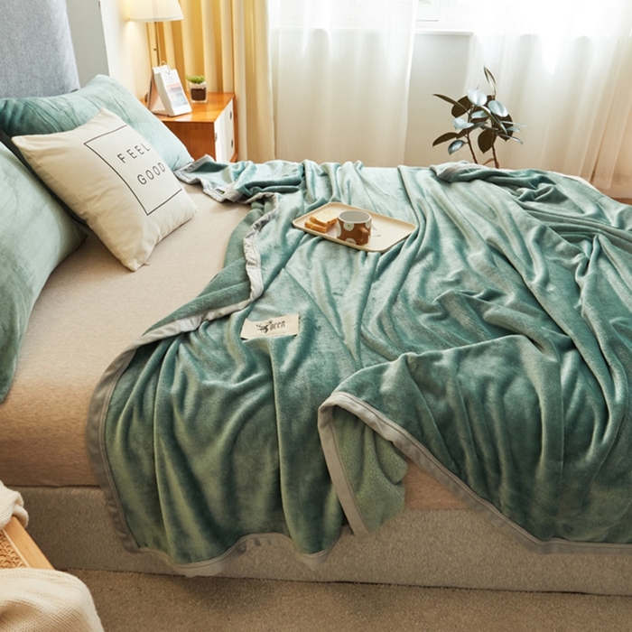 91家纺网 家纺一手货源 找家纺 宅部落 2026新款云貂绒纯色毯子300克毛毯法莱绒盖毯牛奶绒毛毯 墨绿