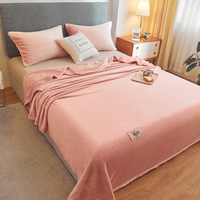 91家纺网 家纺一手货源 找家纺 宅部落 2026新款云貂绒纯色毯子300克毛毯法莱绒盖毯牛奶绒毛毯 深粉