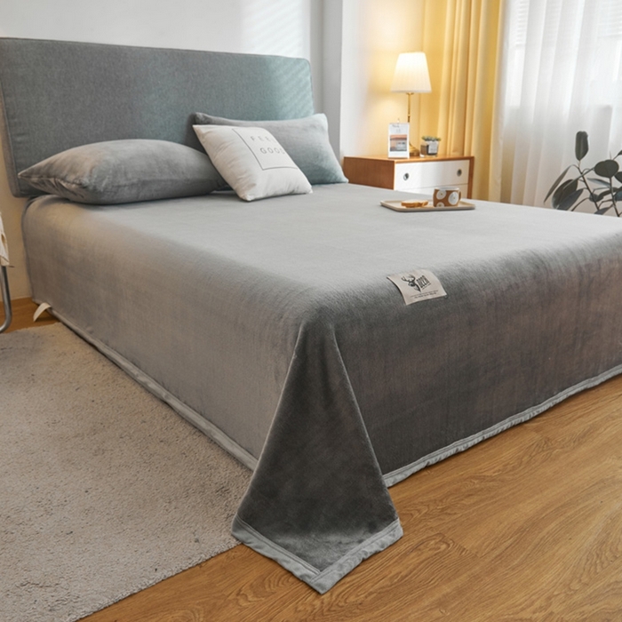 91家纺网 家纺一手货源 找家纺 宅部落 2026新款云貂绒纯色毯子300克毛毯法莱绒盖毯牛奶绒毛毯 深灰