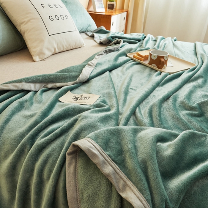 91家纺网 家纺一手货源 找家纺 宅部落 2026新款云貂绒纯色毯子300克毛毯法莱绒盖毯牛奶绒毛毯 墨绿