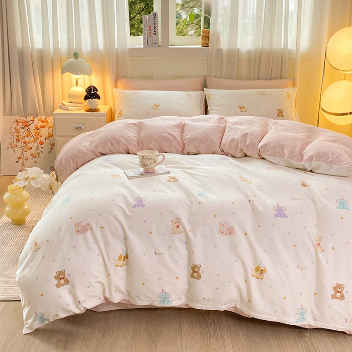 91家纺网 家纺一手货源 找家纺 红日子纺织品 2026春夏新款小清新12868全棉纯棉学生卡通款单被套被套单件 伙伴甜心