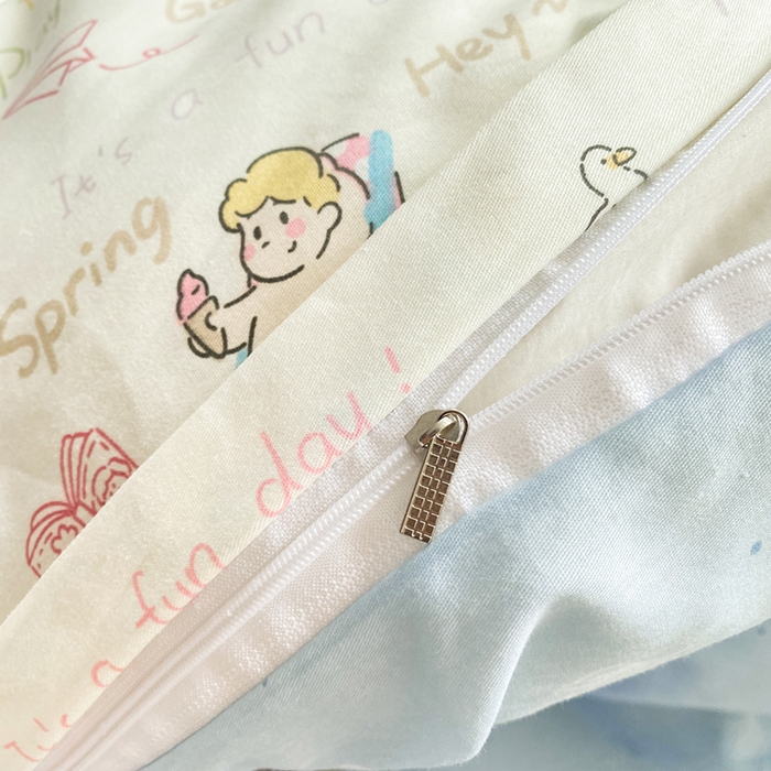 91家纺网 家纺一手货源 找家纺 红日子纺织品 2026春夏新款小清新12868全棉纯棉学生卡通款单被套被套单件 欢乐周末