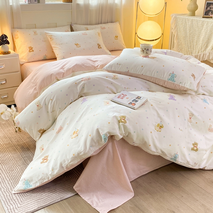 91家纺网 家纺一手货源 找家纺 红日子纺织品 2026春夏新款小清新12868全棉纯棉学生卡通款单被套被套单件 伙伴甜心