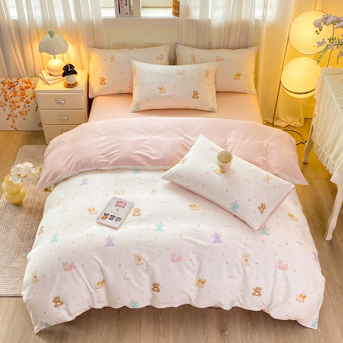 91家纺网 家纺一手货源 找家纺 红日子纺织品 2026春夏新款小清新12868全棉纯棉学生卡通款单被套被套单件 伙伴甜心