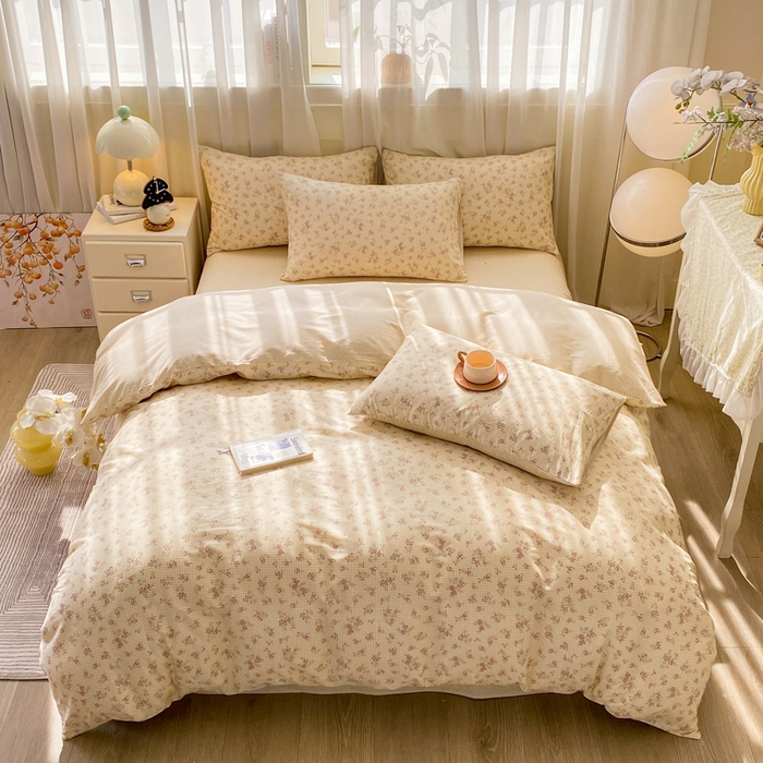 91家纺网 家纺一手货源 找家纺 红日子纺织品 2026春夏新款小清新12868全棉纯棉学生卡通款单被套被套单件 繁花锦城