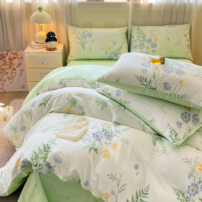 91家纺网 家纺一手货源 找家纺 红日子纺织品 2026春夏新款小清新12868全棉纯棉学生卡通款单被套被套单件 拾光花间