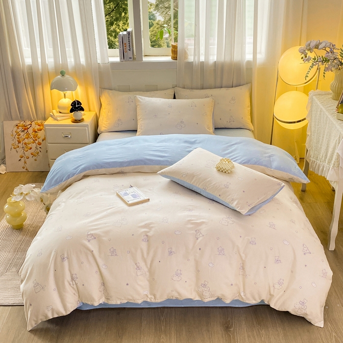 91家纺网 家纺一手货源 找家纺 红日子纺织品 2026春夏新款小清新12868全棉纯棉学生卡通款单被套被套单件 星空熊