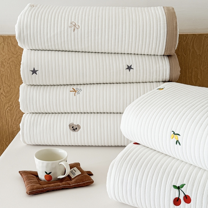 91家纺网 家纺一手货源 找家纺 （总）木楌家居 2026春夏新款双面全棉纯棉皱皱纱刺绣款床盖床盖单件