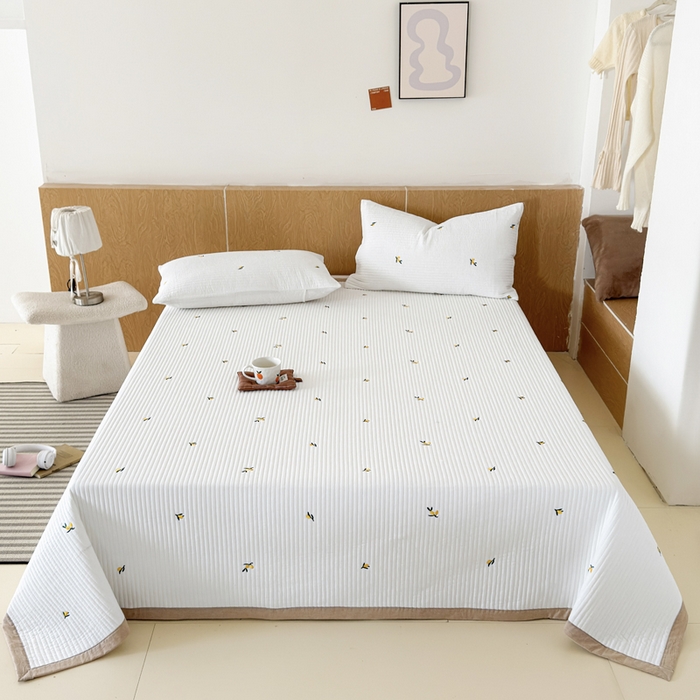 91家纺网 家纺一手货源 找家纺 木楌家居 2026春夏新款双面全棉纯棉皱皱纱刺绣款床盖床盖单件 小芽日记