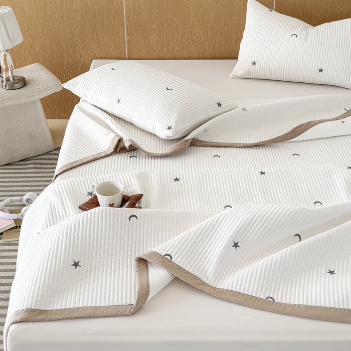 91家纺网 家纺一手货源 找家纺 木楌家居 2026春夏新款双面全棉纯棉皱皱纱刺绣款床盖床盖单件 月落星眠