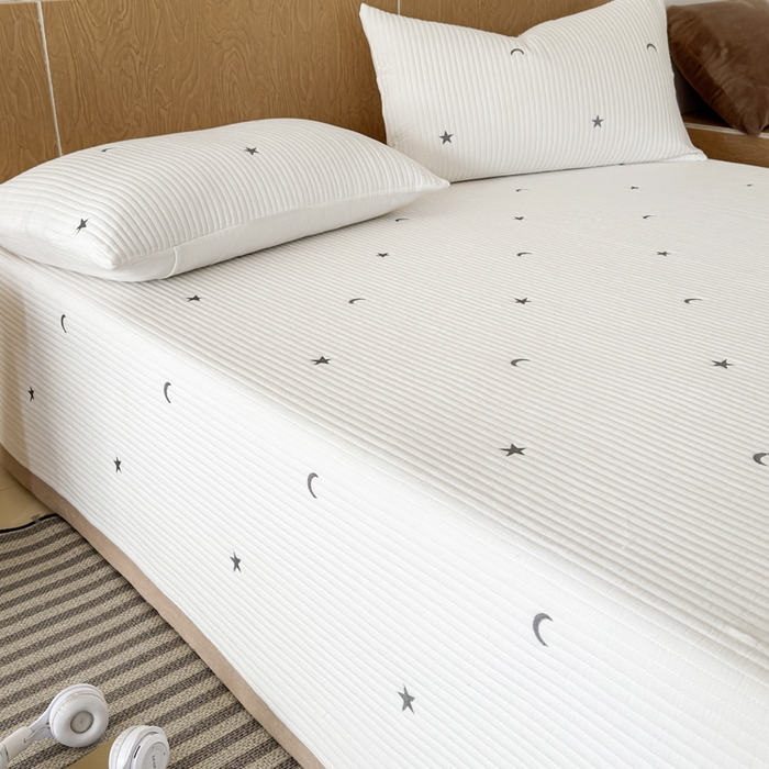 91家纺网 家纺一手货源 找家纺 木楌家居 2026春夏新款双面全棉纯棉皱皱纱刺绣款床盖床盖单件 月落星眠