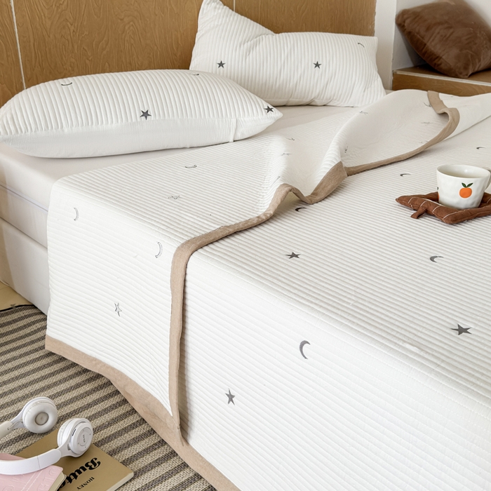 91家纺网 家纺一手货源 找家纺 木楌家居 2026春夏新款双面全棉纯棉皱皱纱刺绣款床盖床盖单件 月落星眠