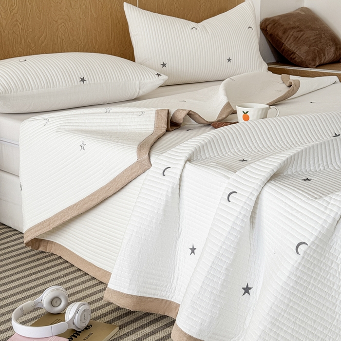 91家纺网 家纺一手货源 找家纺 木楌家居 2026春夏新款双面全棉纯棉皱皱纱刺绣款床盖床盖单件 月落星眠