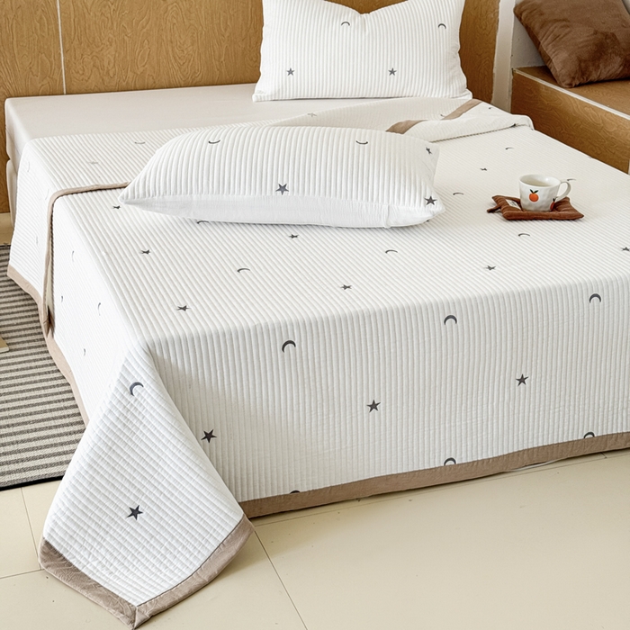 91家纺网 家纺一手货源 找家纺 木楌家居 2026春夏新款双面全棉纯棉皱皱纱刺绣款床盖床盖单件 月落星眠