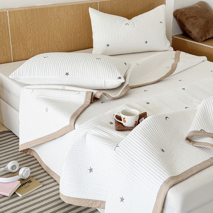 91家纺网 家纺一手货源 找家纺 木楌家居 2026春夏新款双面全棉纯棉皱皱纱刺绣款床盖床盖单件 月落星眠