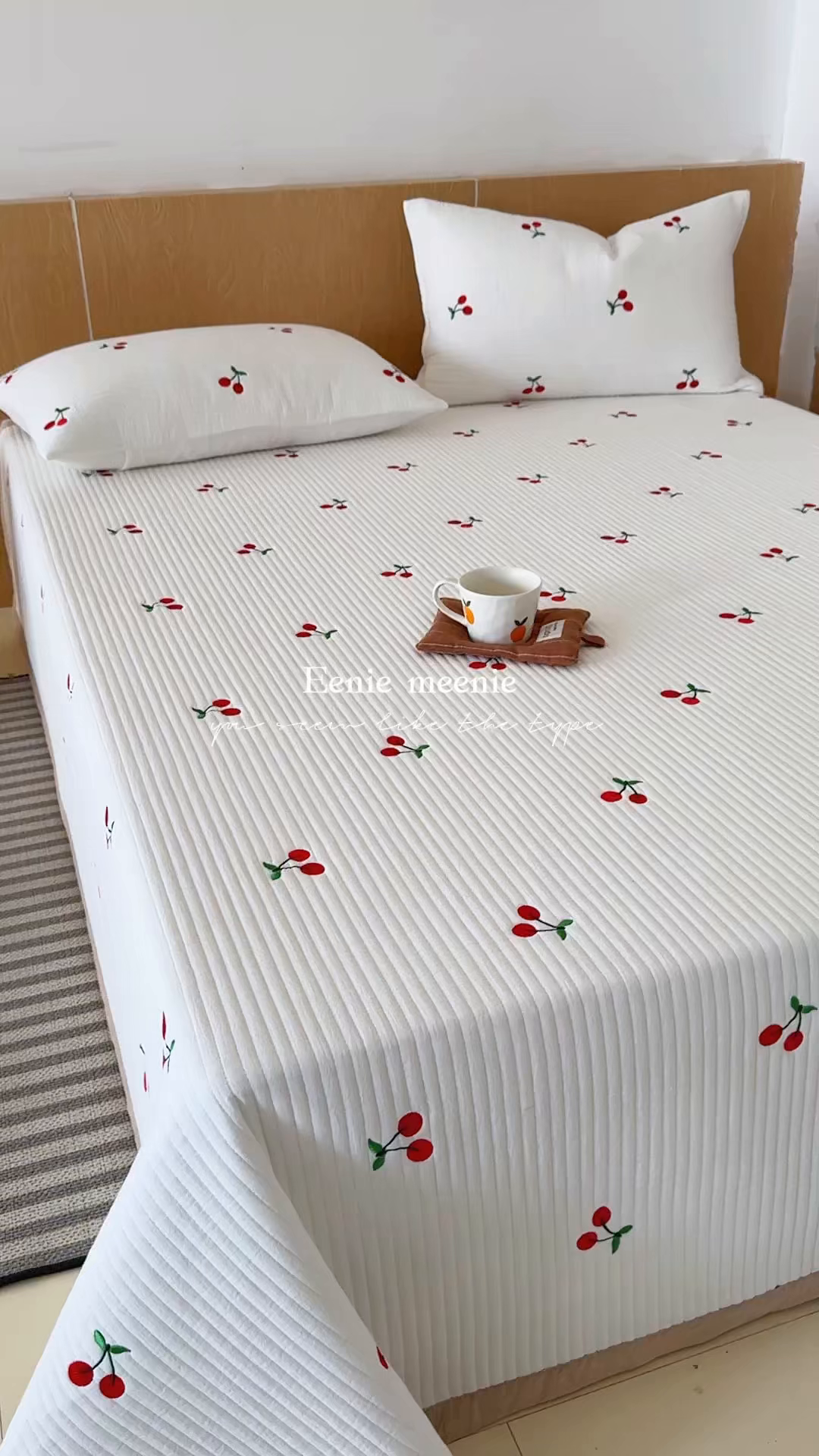 91家纺网 家纺一手货源 找家纺 木楌家居 2026春夏新款双面全棉纯棉皱皱纱刺绣款床盖床盖单件 樱桃小方糖