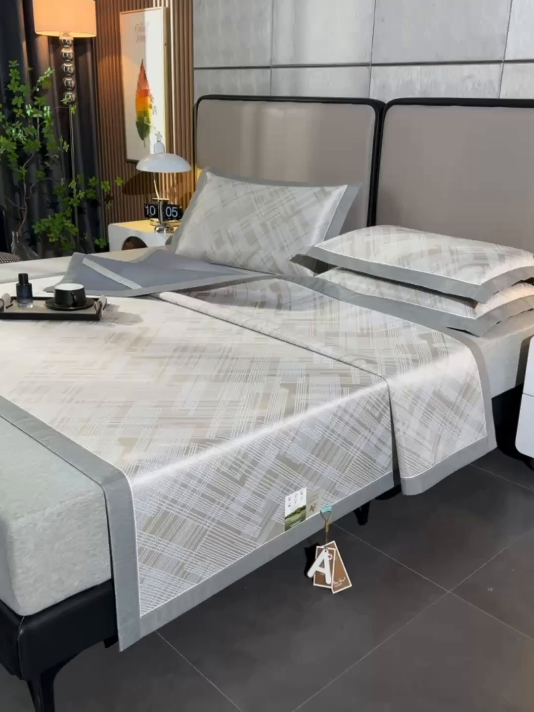 91家纺网 家纺一手货源 找家纺 小牛席业 2026新款清凉冰丝席凉席席子系列-简单生活 简单生活-香槟