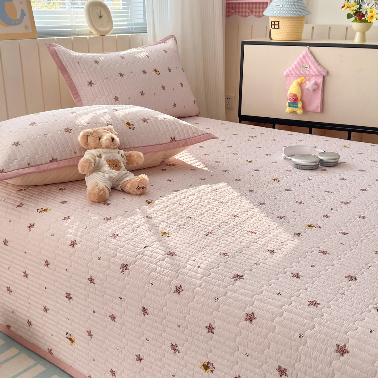 91家纺网 家纺一手货源 找家纺 美优兰 2026新款双面全棉高温砂洗床盖三件套 星冰乐