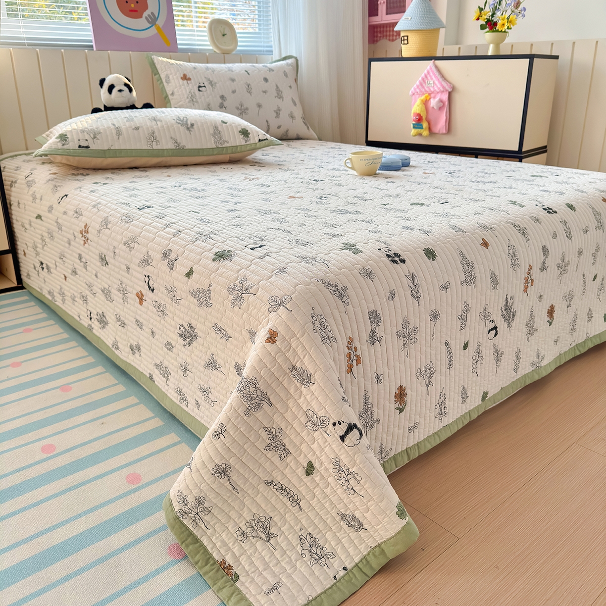 91家纺网 家纺一手货源 找家纺 美优兰 2026新款双面全棉高温砂洗床盖三件套 熊猫日记