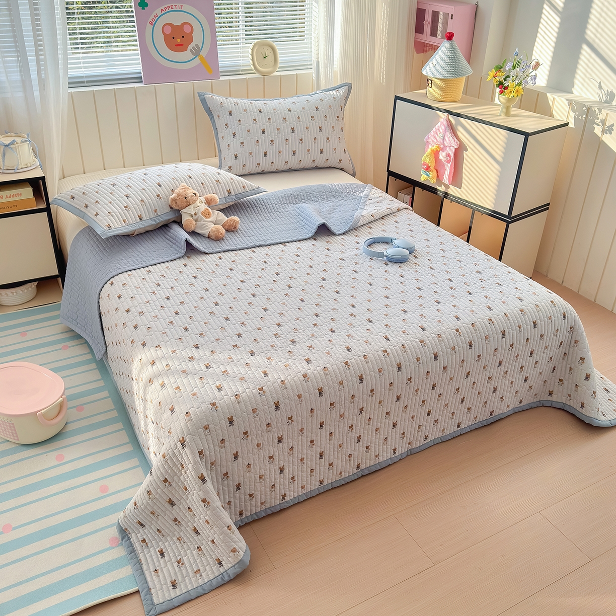 91家纺网 家纺一手货源 找家纺 美优兰 2026新款双面全棉高温砂洗床盖三件套 蓝色熊仔