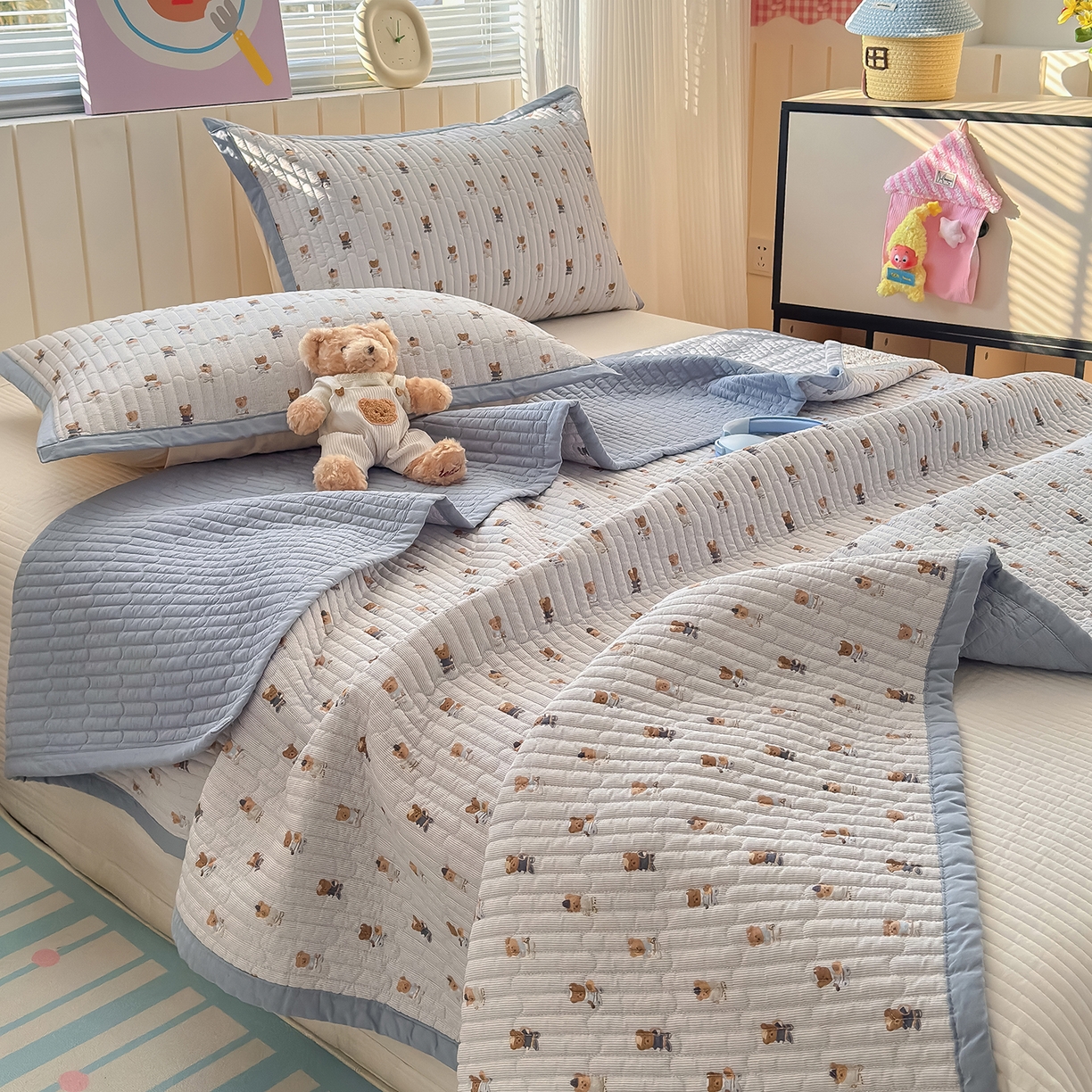 91家纺网 家纺一手货源 找家纺 美优兰 2026新款双面全棉高温砂洗床盖三件套 蓝色熊仔