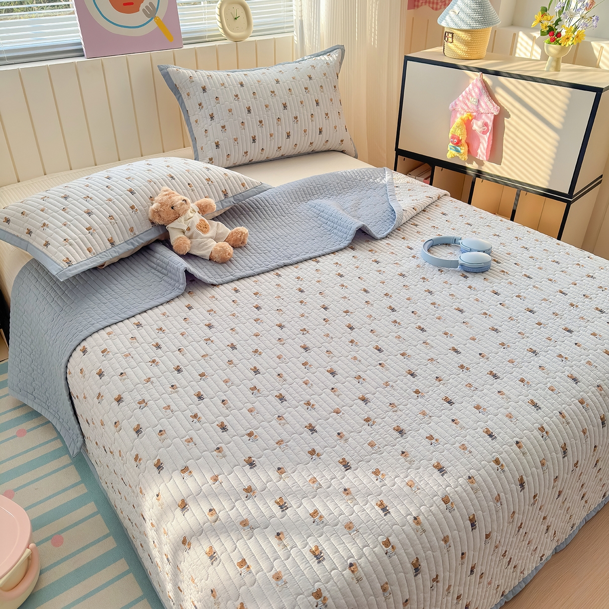 91家纺网 家纺一手货源 找家纺 美优兰 2026新款双面全棉高温砂洗床盖三件套 蓝色熊仔