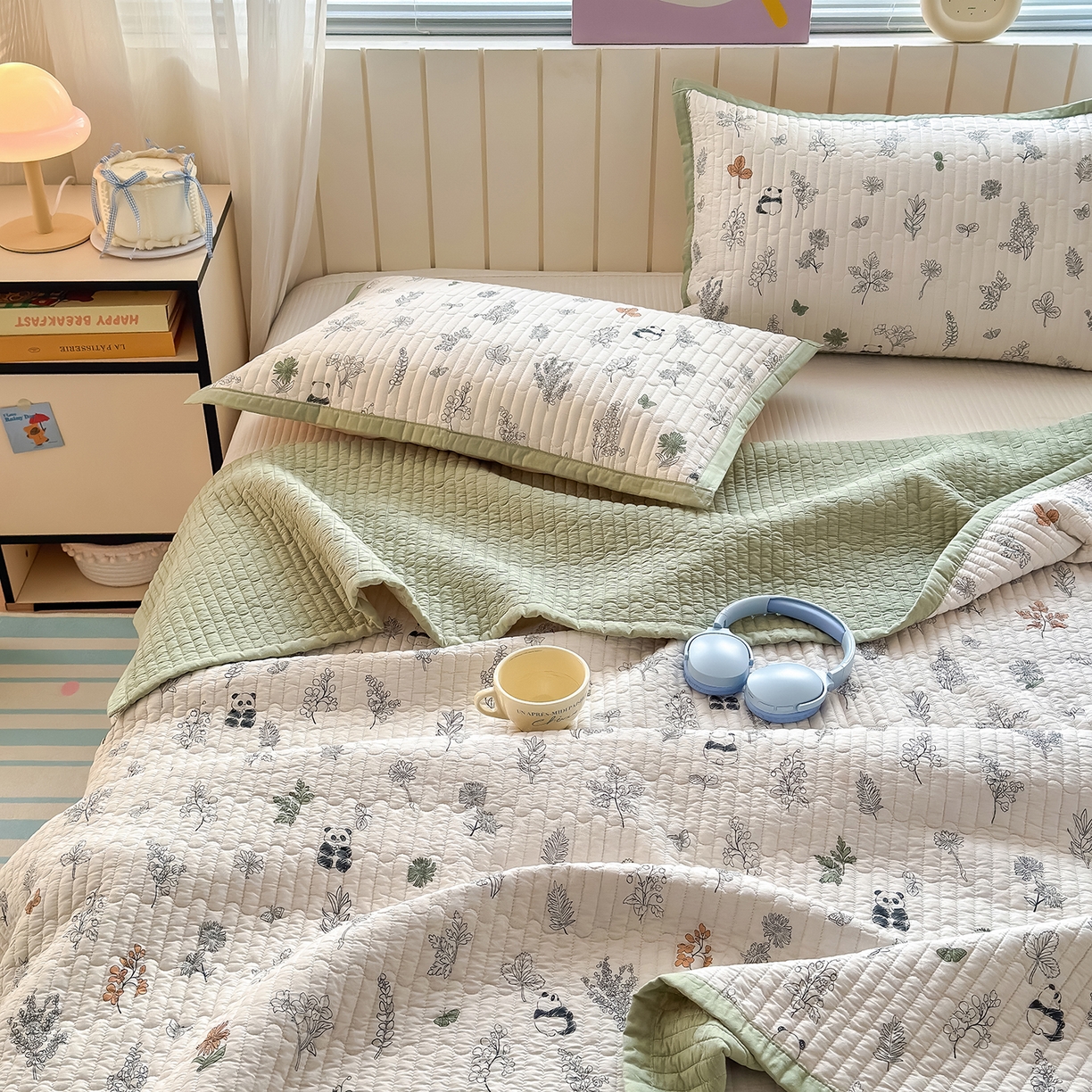 91家纺网 家纺一手货源 找家纺 美优兰 2026新款双面全棉高温砂洗床盖三件套 熊猫日记