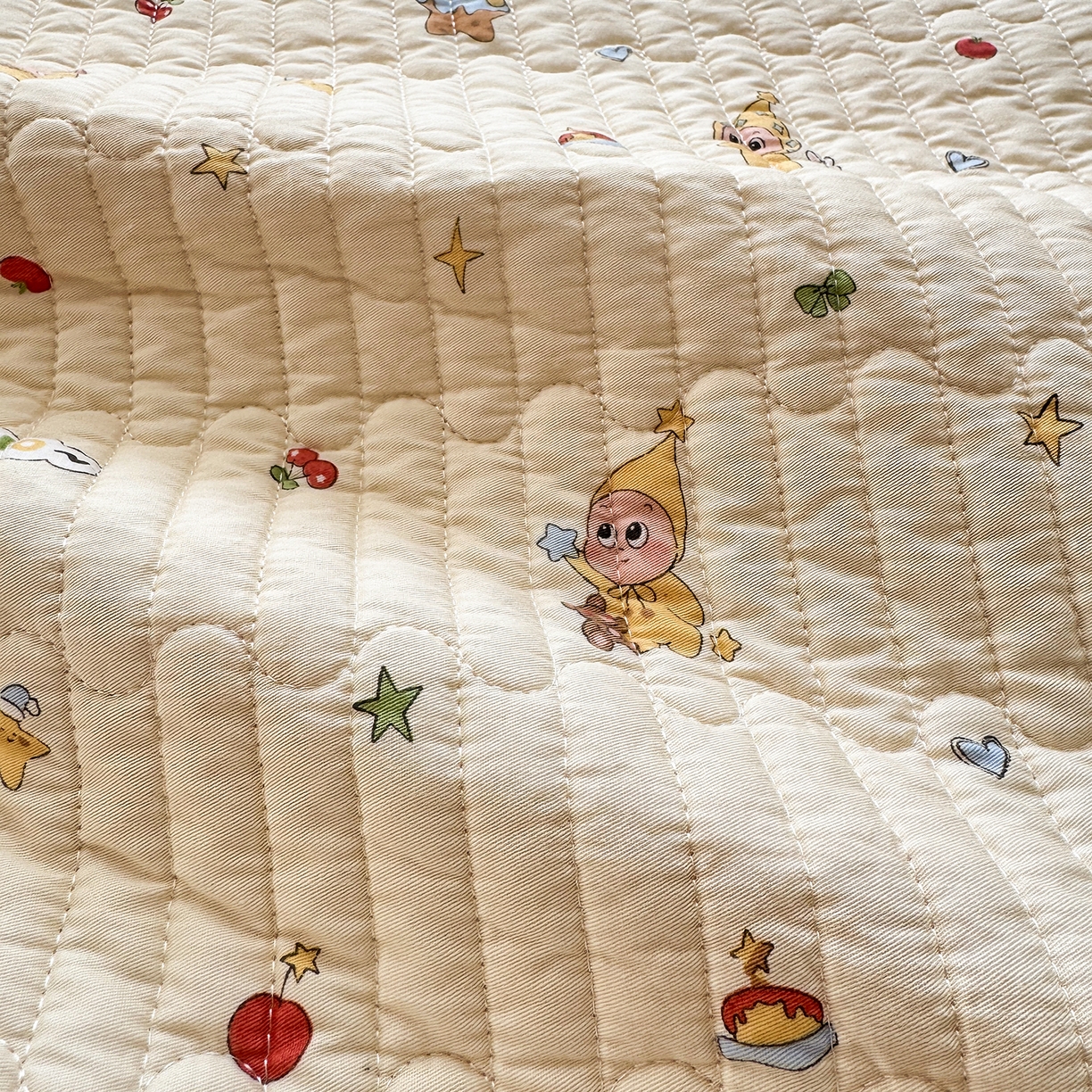 91家纺网 家纺一手货源 找家纺 美优兰 2026新款双面全棉高温砂洗床盖三件套 星星人