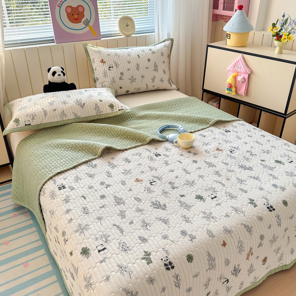 91家纺网 家纺一手货源 找家纺 美优兰 2026新款双面全棉高温砂洗床盖三件套 熊猫日记