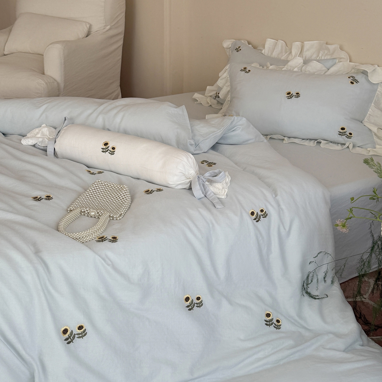 91家纺网 家纺一手货源 找家纺 鹿班家居 2026春季新品全棉皱皱纱精密刺绣系列四件套-夏日浅梦（标准会员-20元） 夏日浅梦-蓝色