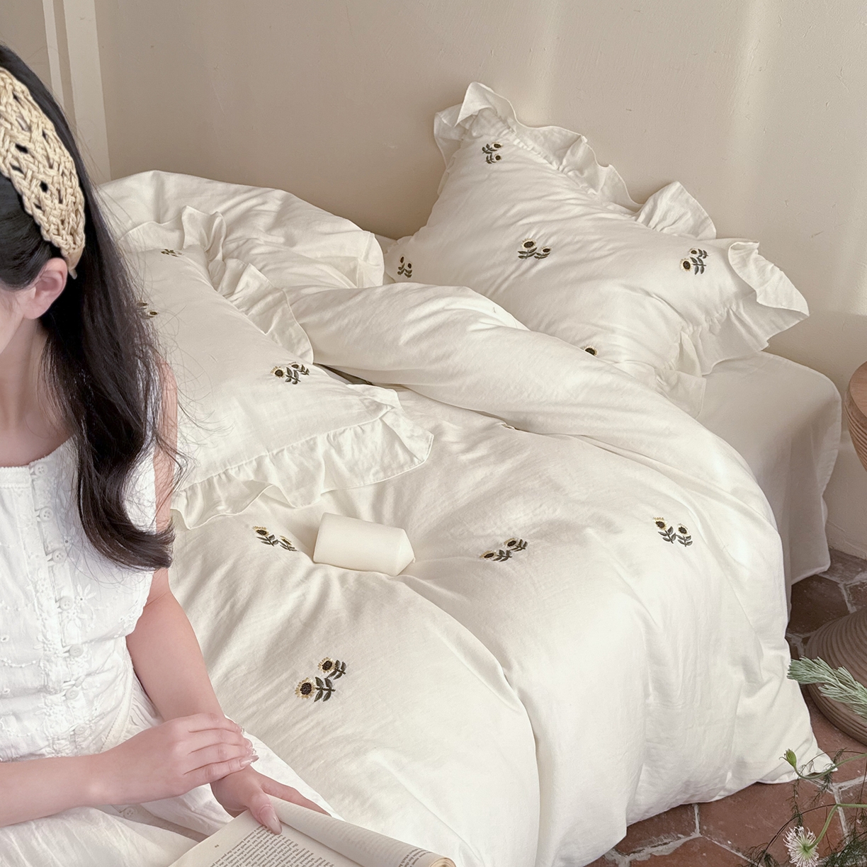 91家纺网 家纺一手货源 找家纺 鹿班家居 2026春季新品全棉皱皱纱精密刺绣系列四件套-夏日浅梦（标准会员-20元） 夏日浅梦-白色