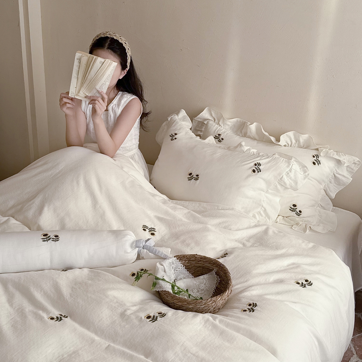 91家纺网 家纺一手货源 找家纺 鹿班家居 2026春季新品全棉皱皱纱精密刺绣系列四件套-夏日浅梦（标准会员-20元） 夏日浅梦-白色