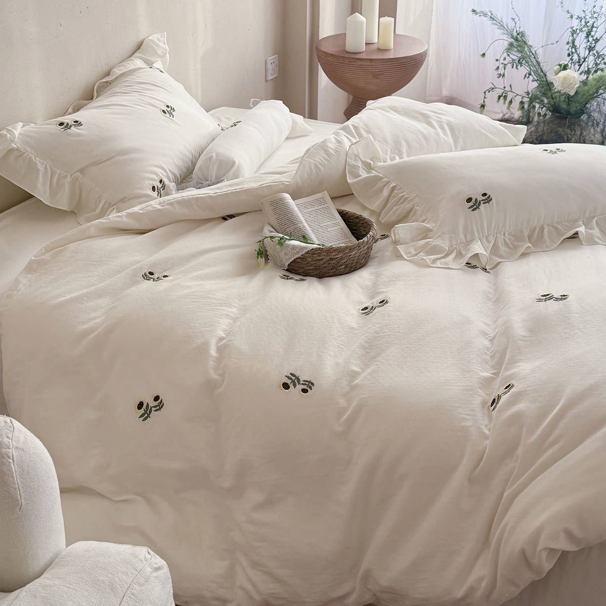 91家纺网 家纺一手货源 找家纺 鹿班家居 2026春季新品全棉皱皱纱精密刺绣系列四件套-夏日浅梦（标准会员-20元） 夏日浅梦-白色