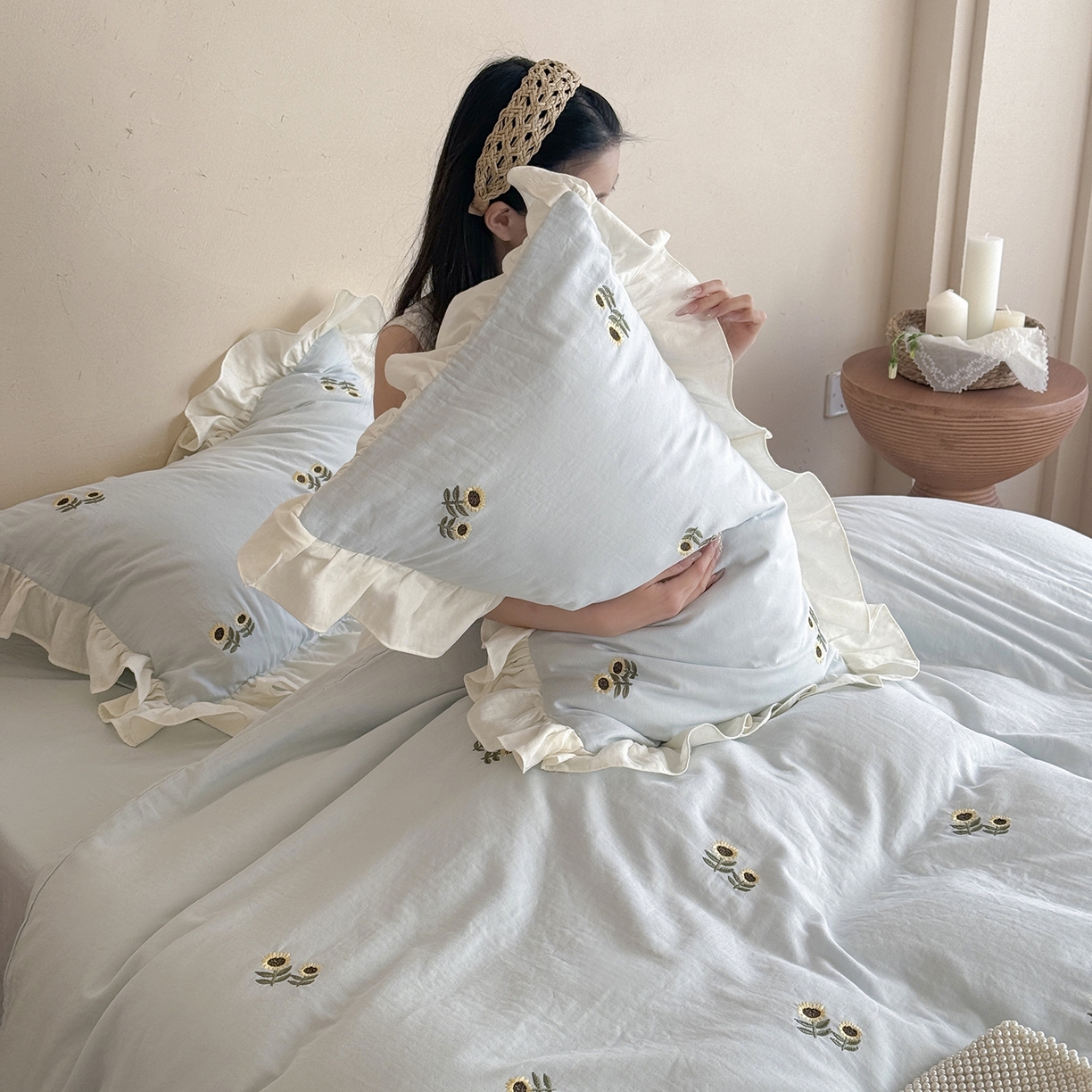 91家纺网 家纺一手货源 找家纺 鹿班家居 2026春季新品全棉皱皱纱精密刺绣系列四件套-夏日浅梦（标准会员-20元） 夏日浅梦-蓝色