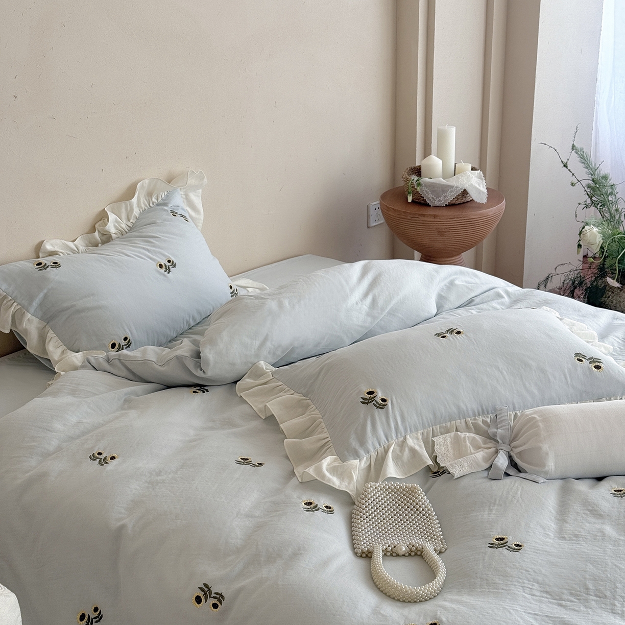 91家纺网 家纺一手货源 找家纺 鹿班家居 2026春季新品全棉皱皱纱精密刺绣系列四件套-夏日浅梦（标准会员-20元） 夏日浅梦-蓝色