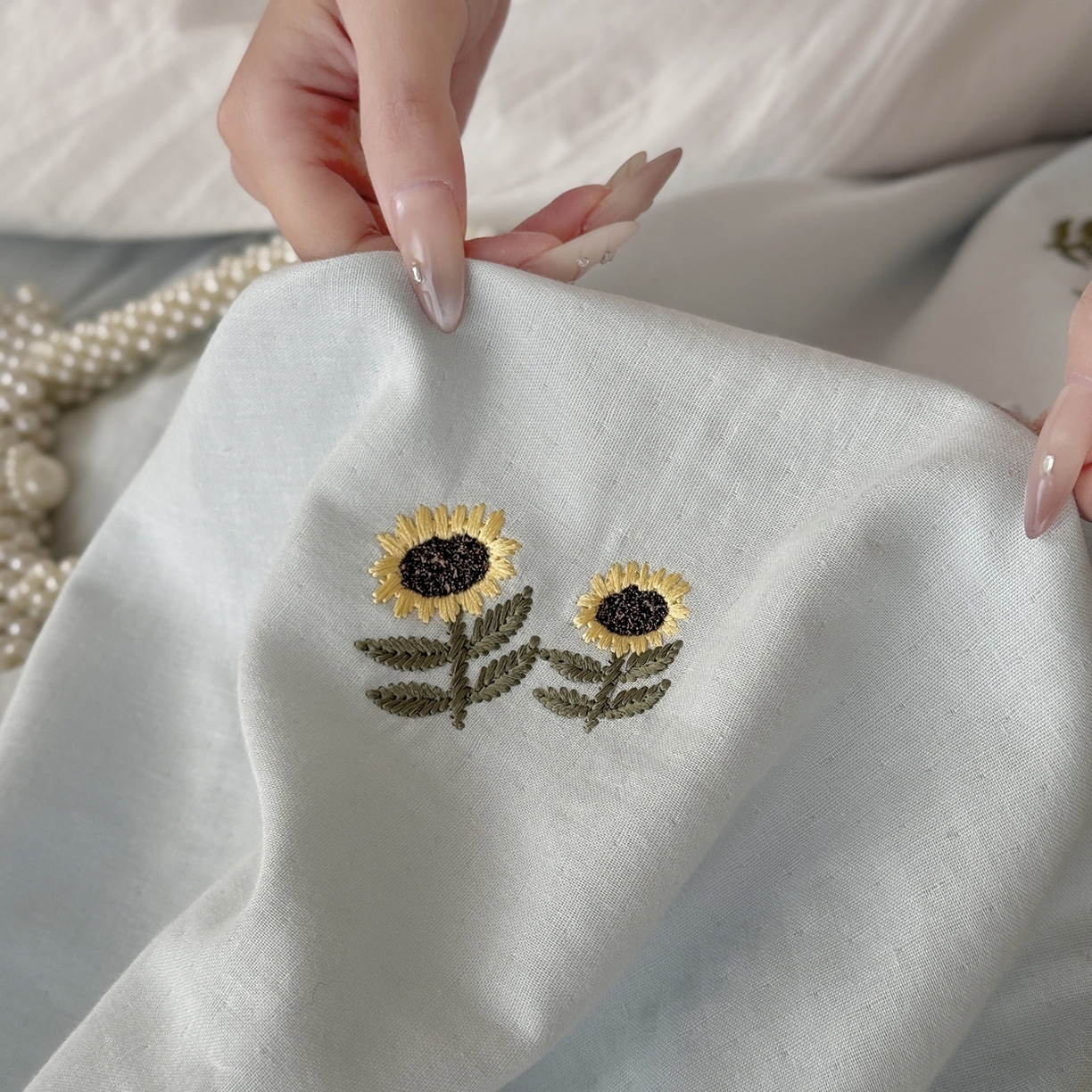 91家纺网 家纺一手货源 找家纺 鹿班家居 2026春季新品全棉皱皱纱精密刺绣系列四件套-夏日浅梦（标准会员-20元） 夏日浅梦-蓝色